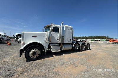2008 Peterbilt 388 8x4 4-Achs Sattelzugmaschine mit Schlafkabine