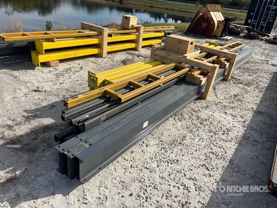 Spanco 1000 pound capacity Material Hoist