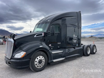 2019 Kenworth T680 6x4 T/A Sleeper Truck Tractor
