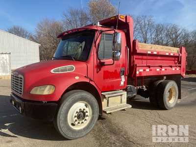 2006 Freightliner M2 106 4x2 S/A Camión dumper