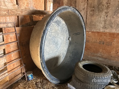 400 gal Watering Tub