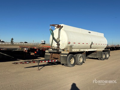 2006 Comptank 30700 L Quad/A مقطورة صهاريج