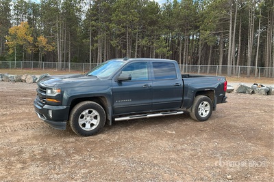 2018 Chevrolet Silverado 1500 4x4 Crew Cab Pickup