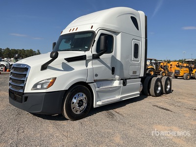 2018 Freightliner Cascadia 126 6x4 Sleeper Truck Tractor