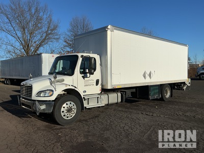 2018 Freightliner M2 شاحنة فان