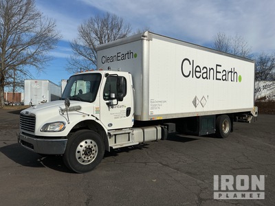 2018 Freightliner M2 4x2 شاحنة فان