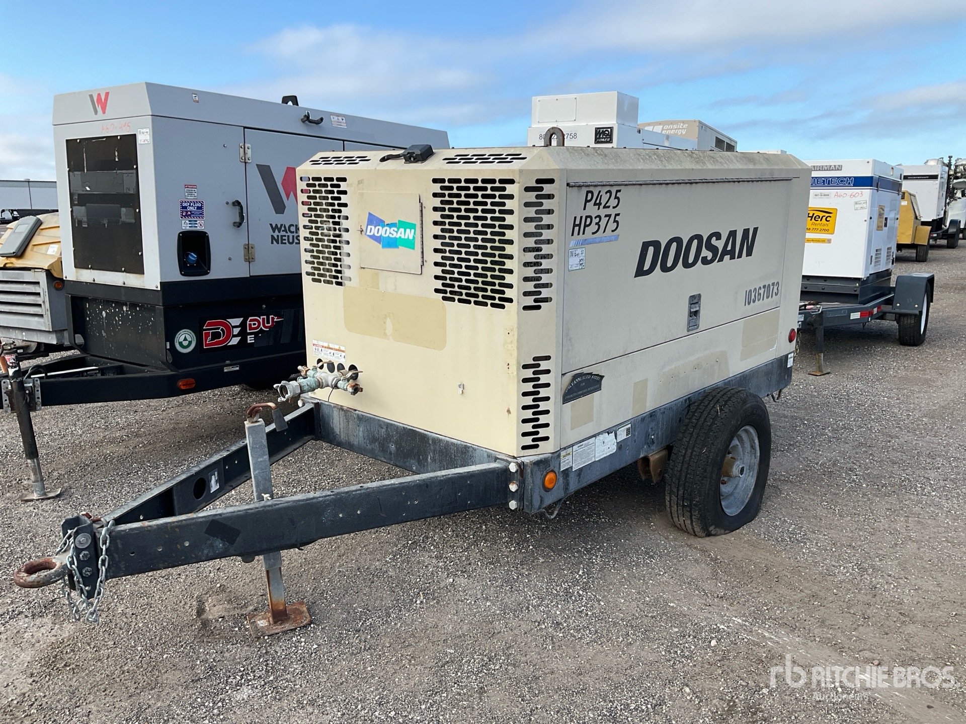 2015 Doosan P425/HP375WCU 185 cfm Mobile Compresseur à air