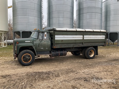 International 1700 4x2 Loadstar Graan vrachtwagen