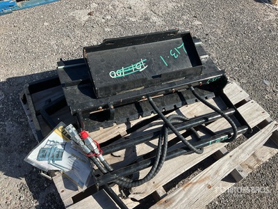 2025 GIYI GYD-CYHC 28 in Skid Steer Forks (Unused)