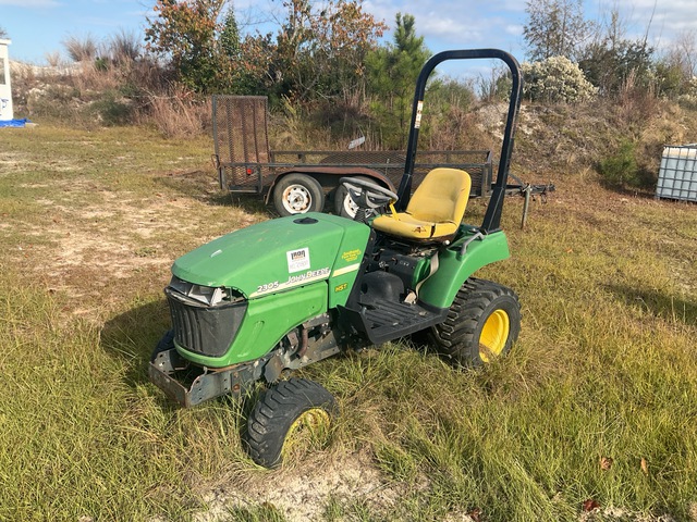 2006 John Deere 2305 4WD Utility Tractor (Inoperable)