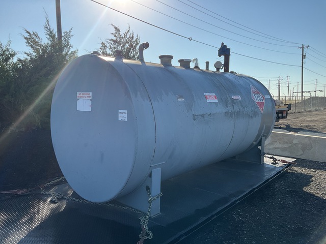 2015 Fireguard 2000 gal Steel Gasoline Fuel Tank 2015 Fireguard 2000 gal Steel Gasoline Fuel Tank