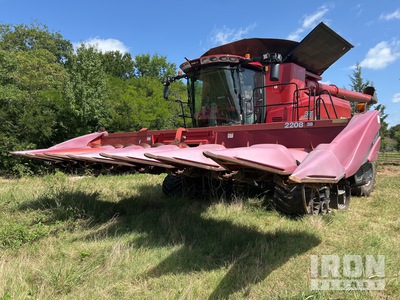2004 Case IH 2208 8 Row 25 ft Corn Combine Header