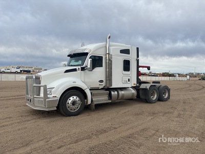 2023 Kenworth T880 6x4 Cabeza Tractora Cabina Dormitorio