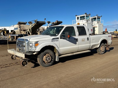2013 Ford F-350 XLT 4x4 Crew Cab Hi-Rail Pickup