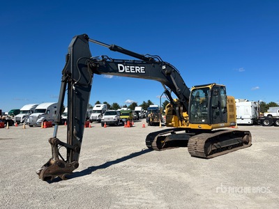 2014 John Deere 245G LC Escavatore cingolato