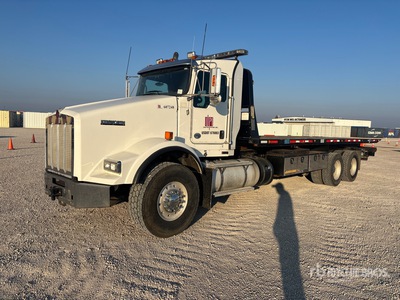 2013 Kenworth T800 6x4 Autocarro con pianale rollback