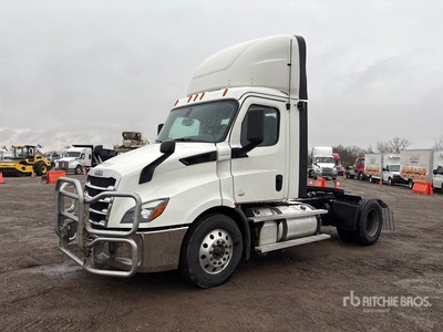 2020 Freightliner Cascadia 116 4x2 S/A Day Cab Truck Tractor