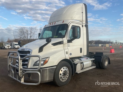 2020 Freightliner Cascadia 116 4x2 S/A Day Cab Truck Tractor