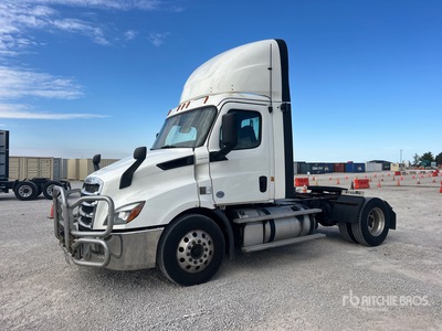 2019 Freightliner Cascadia 116 4x2 S/A Day Cab Truck Tractor