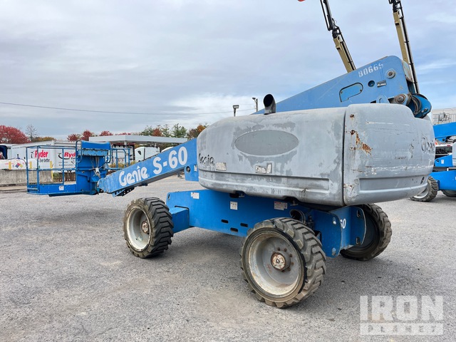 ELEVADOR TELESCóPICO 2007 GENIE 4WD S60