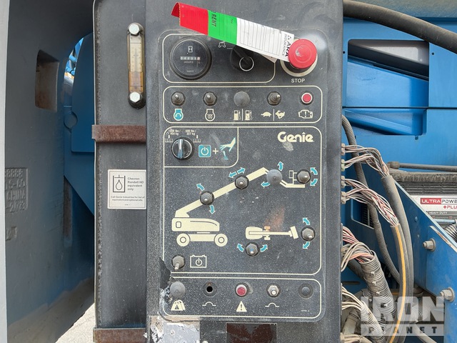 ELEVADOR TELESCóPICO 2013 GENIE 4WD S60X