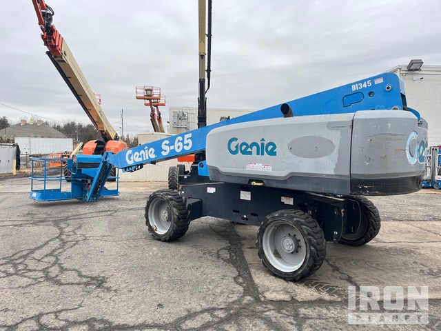 ELEVADOR TELESCóPICO 2015 GENIE 4WD S65