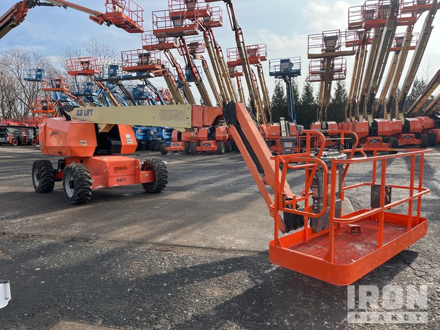 ELEVADOR TELESCóPICO 2013 JLG 4WD 660SJ