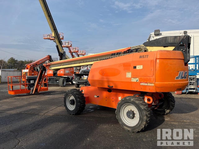 ELEVADOR TELESCóPICO 2013 JLG 4WD 660SJ
