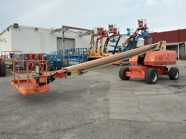 2015 JLG 800S