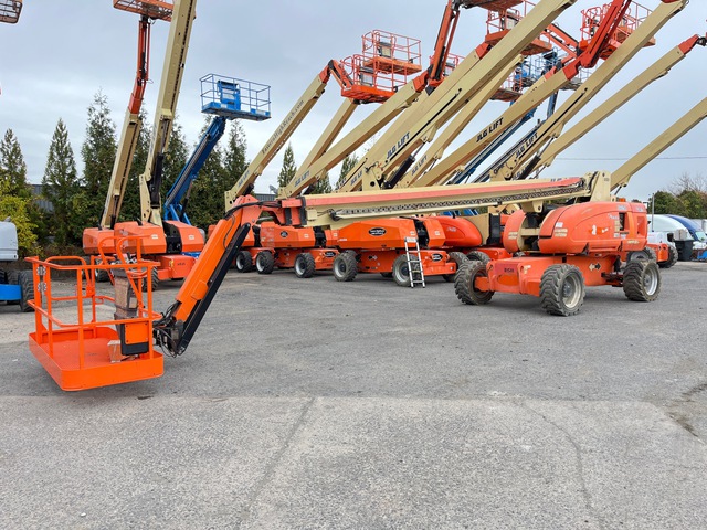 2010 JLG 860SJ 4WD Diesel Telescopic Boom Lift