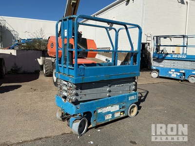 2013 Genie GS-1930 Electric シザーリフト (Inoperable)