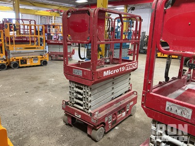2018 MEC MICRO 19 Electric Scissor Lift (Inoperable)