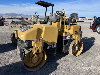 2005 Cat CB224E Dubbele trommelwals (Inoperable)