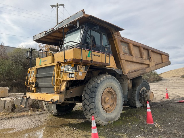 2004 Cat 775E Haul Truck (Inoperable)
