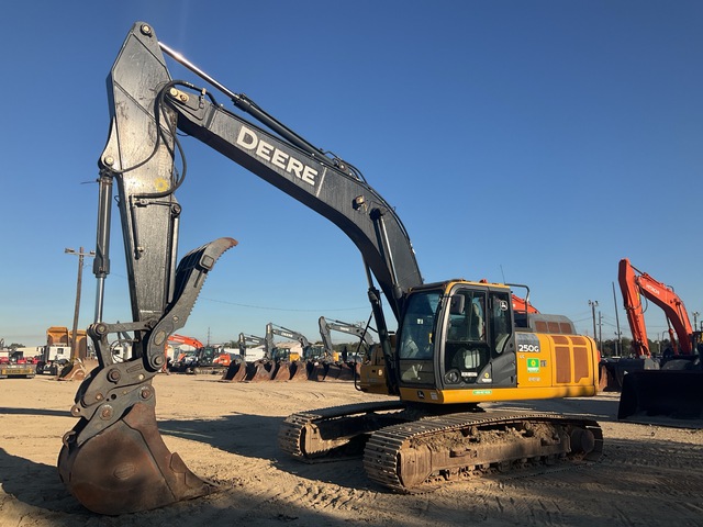 2019 John Deere 250G LC Tracked Excavator