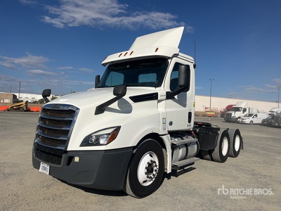 2020 Freightliner Cascadia 126 6x4 Cabeza Tractora Cabina Corta
