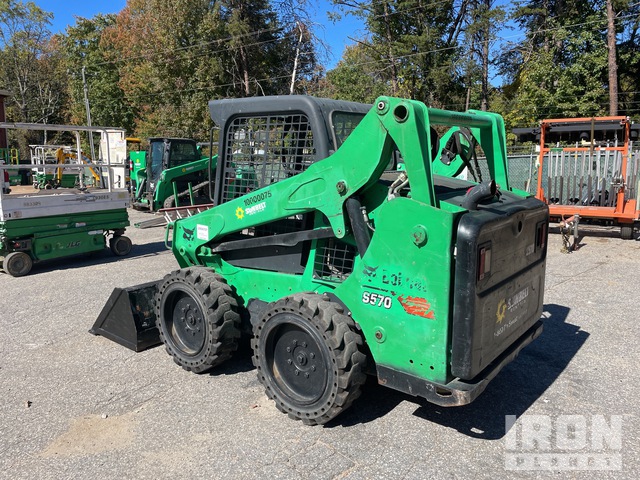 MINI CARGADOR SOBRE RUEDAS 2017 BOBCAT LOADER