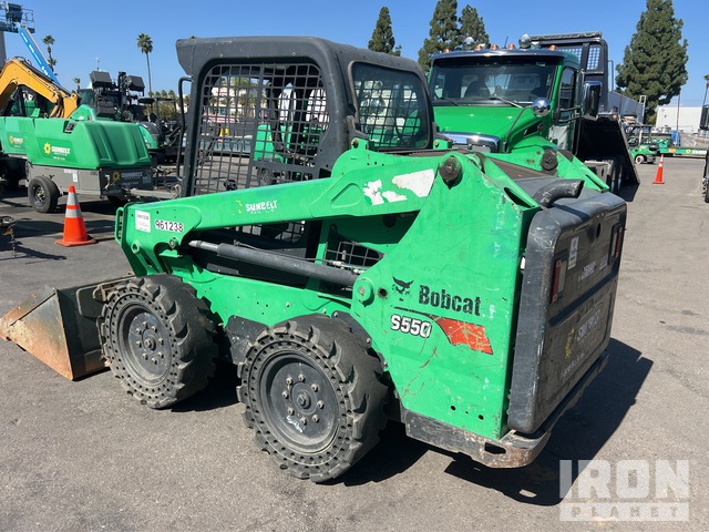 MINI CARGADOR SOBRE RUEDAS 2017 BOBCAT LOADER