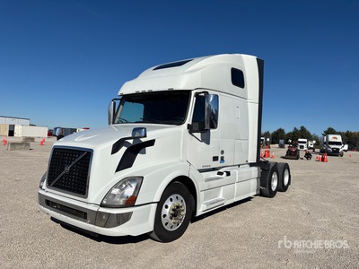 2016 Volvo VNL670 6x4 Ciągnik siodłowy T/A z kabiną sypialną