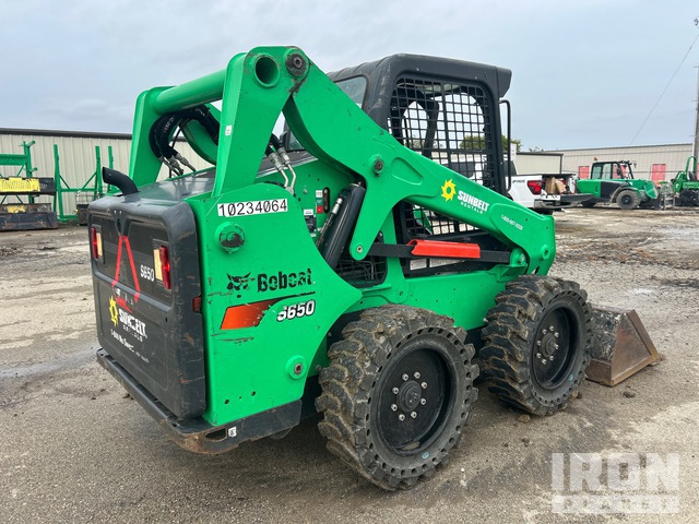 MINI CARGADOR SOBRE RUEDAS 2019 BOBCAT LOADER