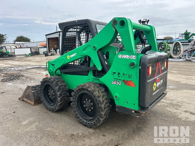 MINI CARGADOR SOBRE RUEDAS 2019 BOBCAT LOADER
