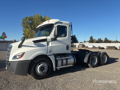 2019 Freightliner Cascadia 126 6x4 Cabeza Tractora Cabina Corta