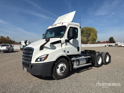 2020 Freightliner Cascadia 116 6x4 Day Cab Truck Tractor