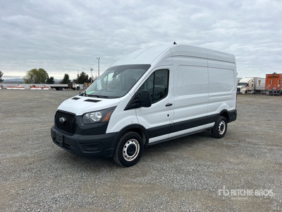 2022 Ford Transit Cargo Van