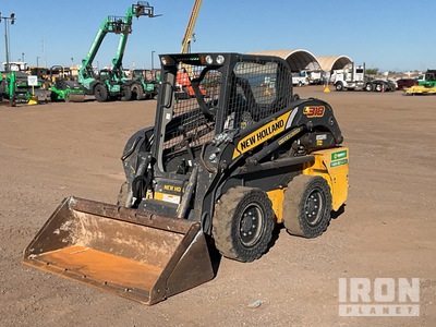 2022 New Holland L318 شاحنة جرافة