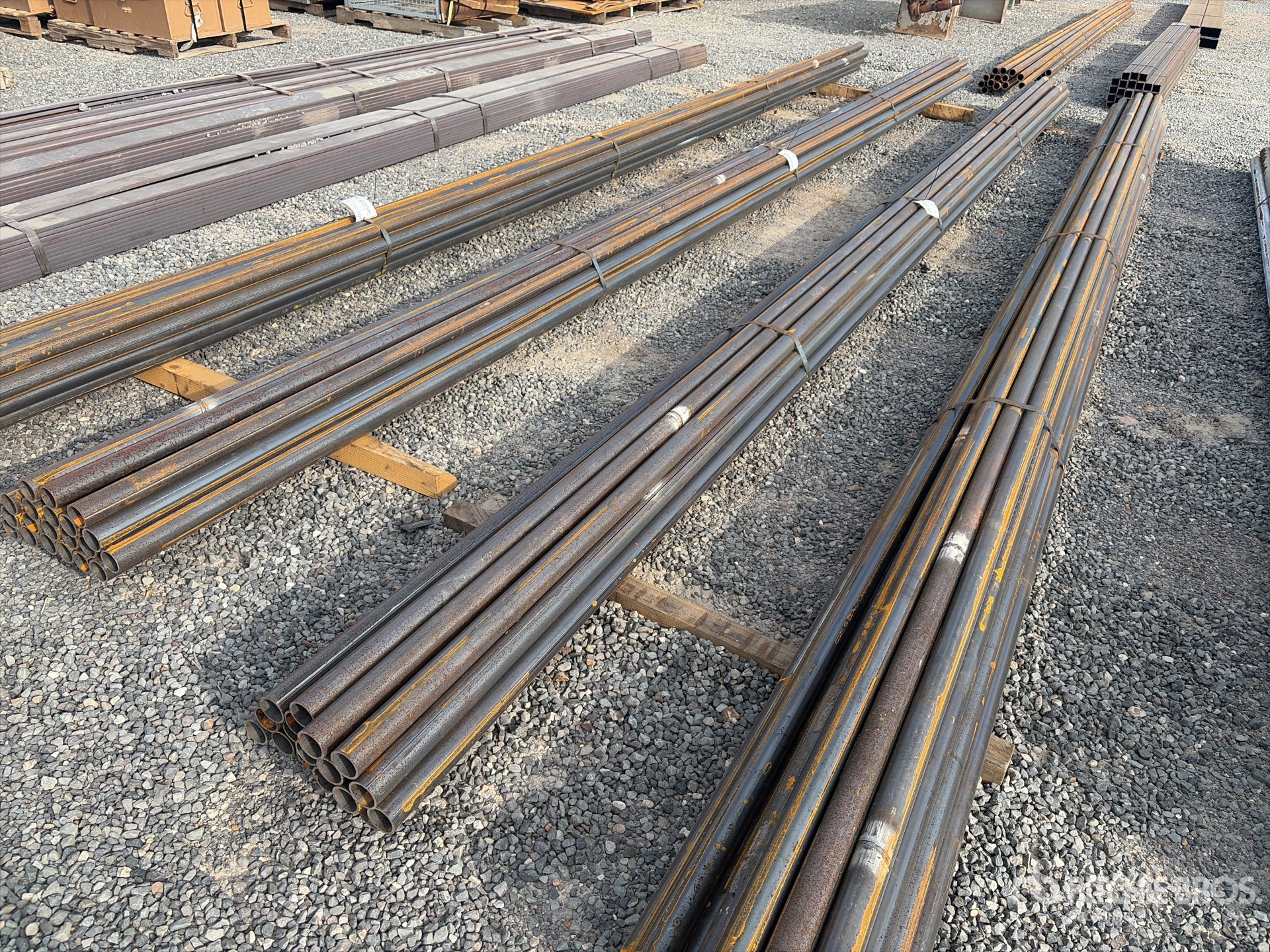 Quantity of 1.9 Sch 40 Pipe