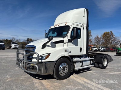 2019 Freightliner Cascadia 116 4x2 Ciągnik siodłowy z kabiną dzienną S/A
