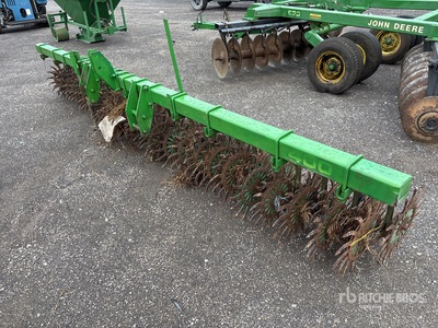 John Deere E0400 15 ft 3-Point Houes rotatives à pointes