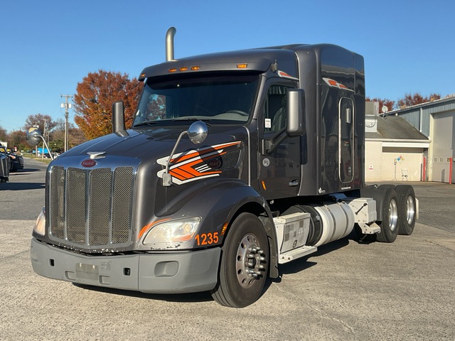 2016 Peterbilt 579 6x4 T/A Sleeper Truck Tractor 2016 Peterbilt 579 6x4 T/A Sleeper Truck Tractor