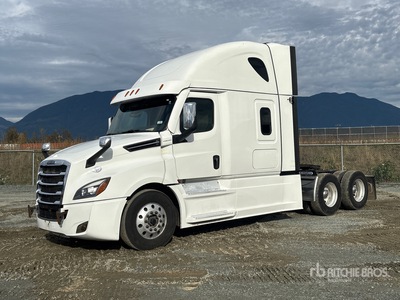2020 Freightliner Cascadia 126 6x4 T/A Sleeper Truck Tractor